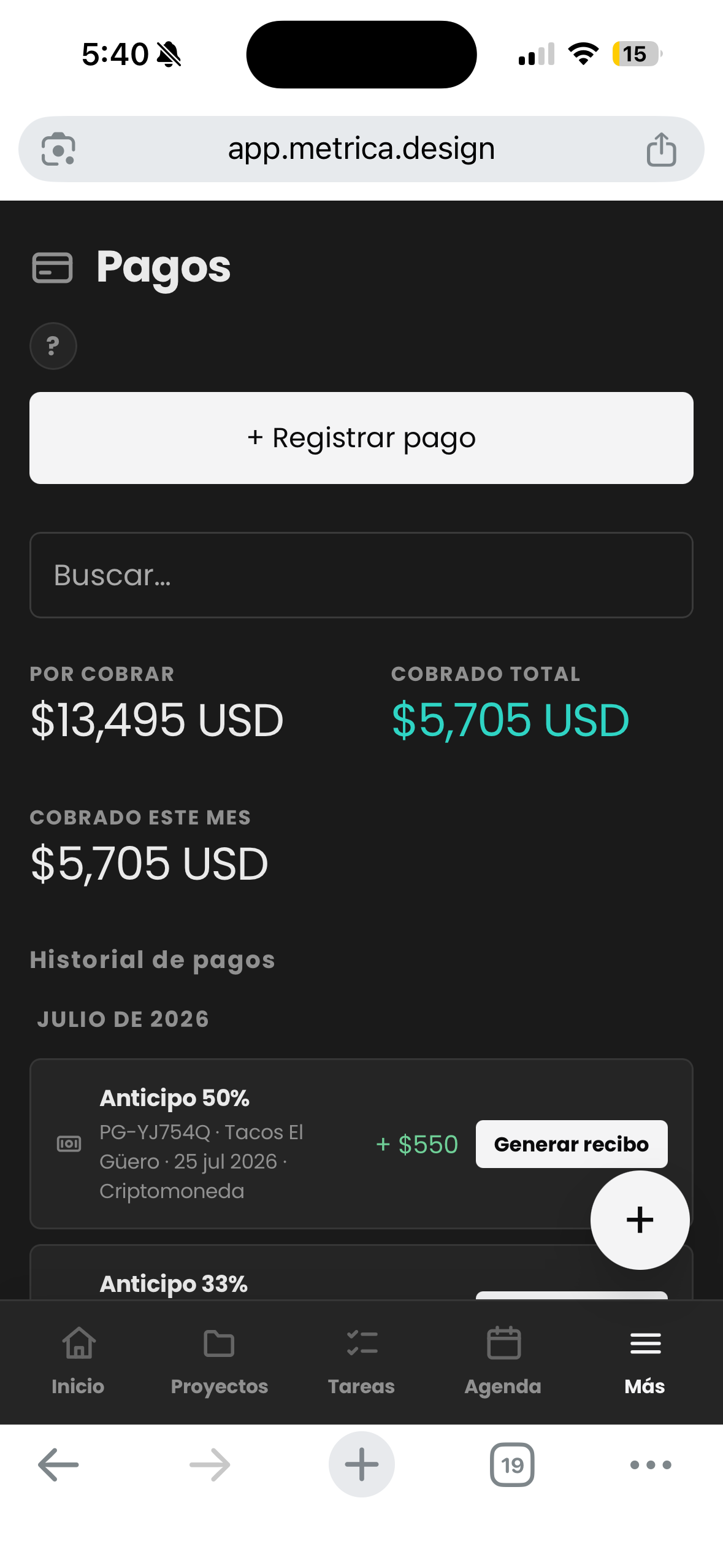 Pagos móviles reales de Métrica en modo oscuro